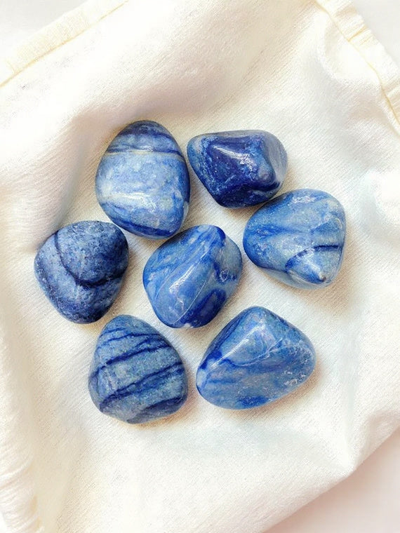 Quartzo Azul Rolado — Paciência, Clareza Mental, Silêncio